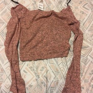 Off-the-shoulder Top 🔥